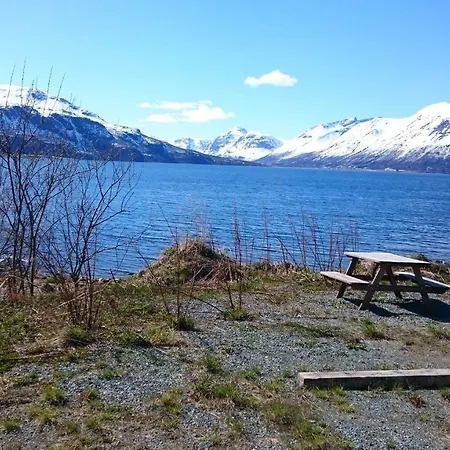 Lyngen Aurora Borealis Feriehus Svensby